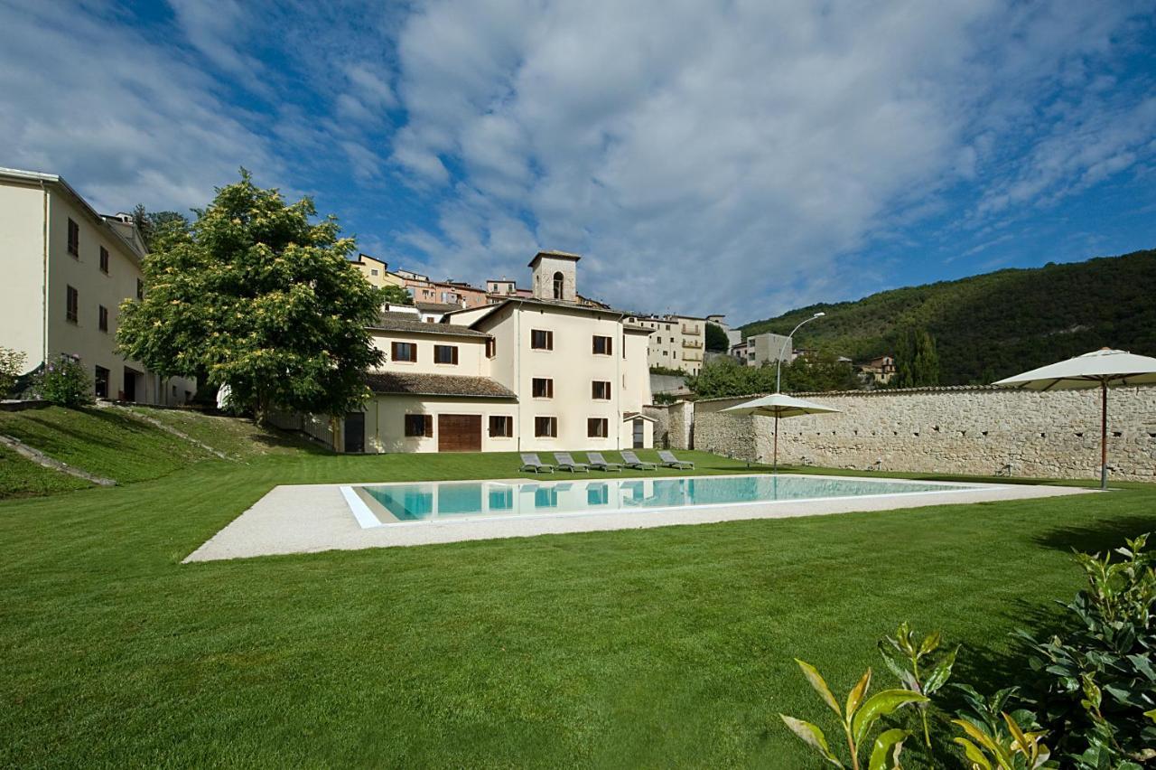 Hotel La Corte Cascia Esterno foto